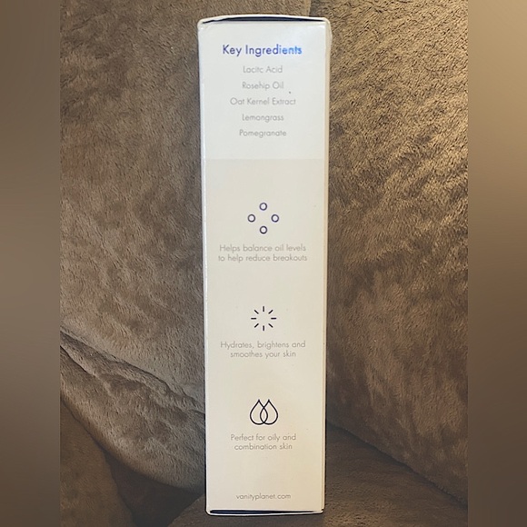 Pomo-Lactic Water Cream — Vanity Planet - Picture 4 of 16